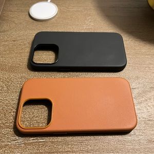 Lonli leather case bundle, iphone 13 pro, black and brown bundle